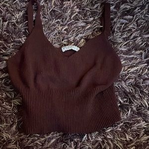 Maroon tank